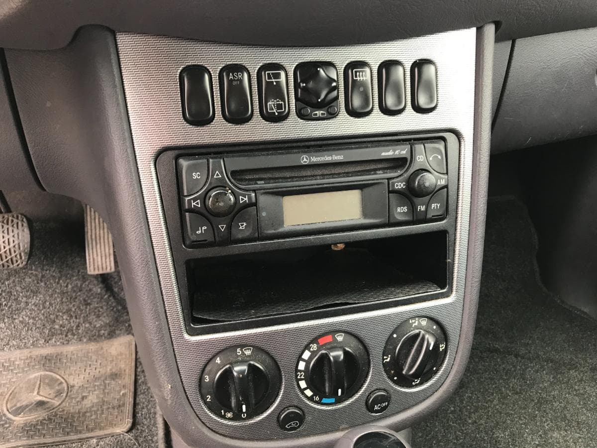 Mercedes-Benz A140 — imagen 27