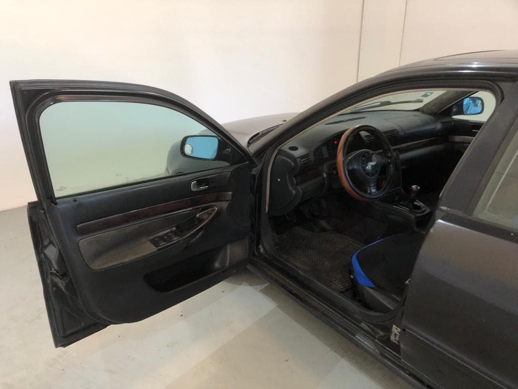 Audi A4 1.9 TDI · Ano 1997 — imagen 15