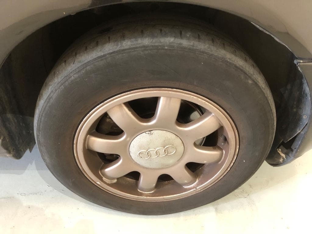 Audi A4 1.9 TDI · Ano 1997 — imagen 11