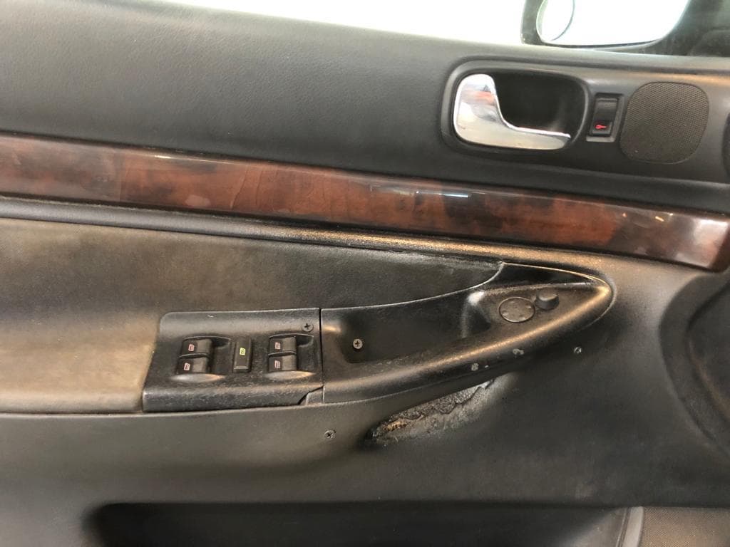 Audi A4 1.9 TDI · Ano 1997 — imagen 19