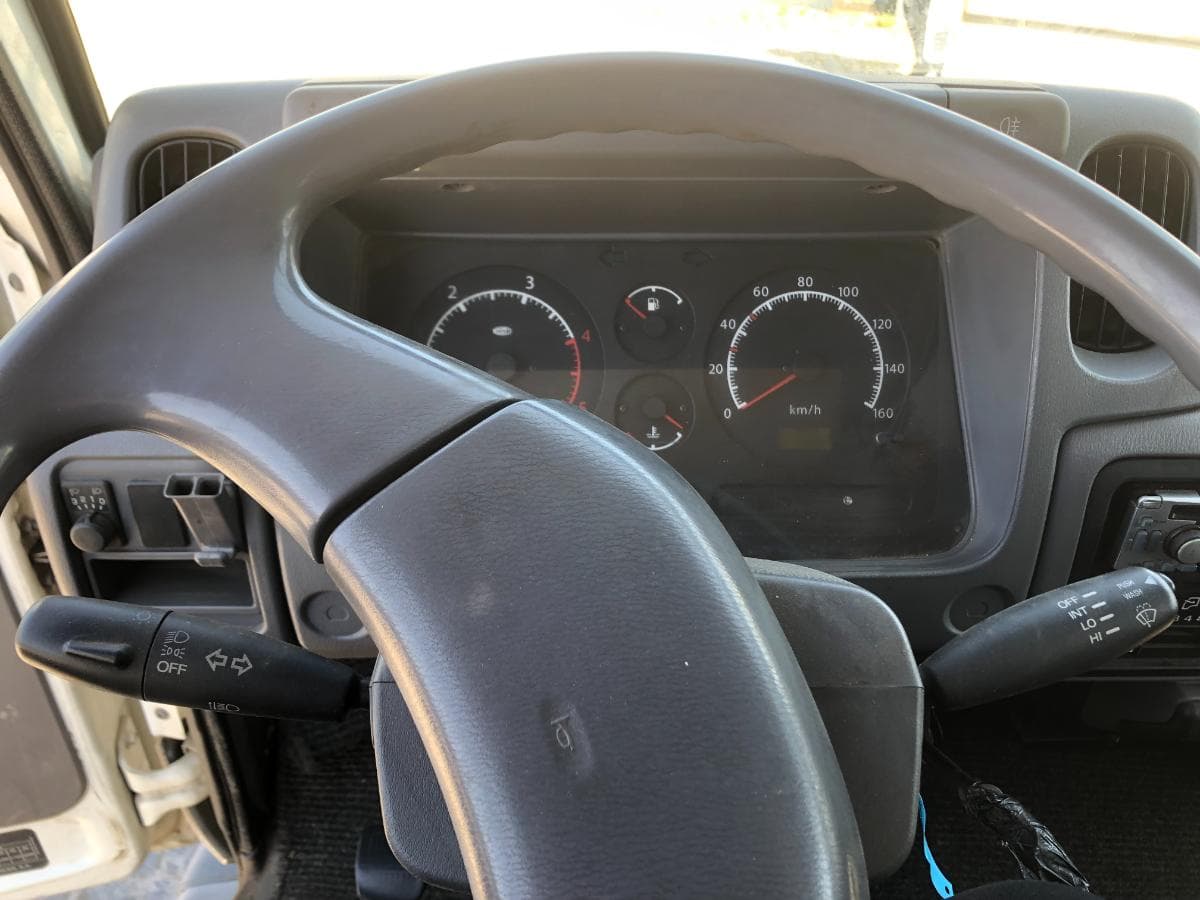 Nissan Cabstar · Cabine Dupla · Ano 2005 — imagem 20