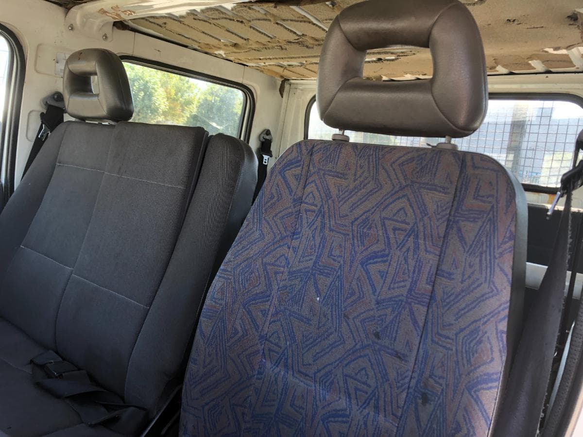 Nissan Cabstar · Cabine Dupla · Ano 2005 — imagem 27