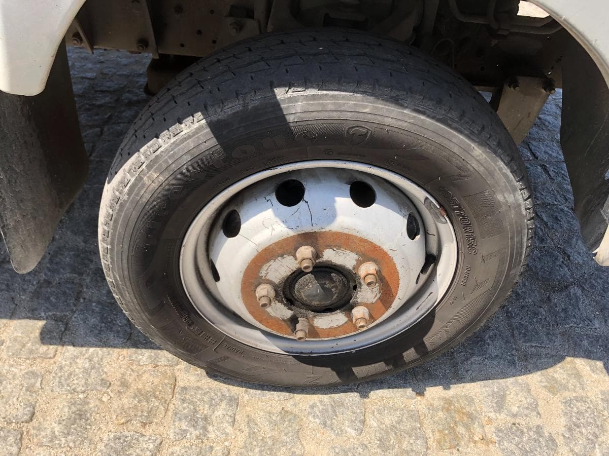 Nissan Cabstar · Cabine Dupla · Ano 2005 — imagem 33