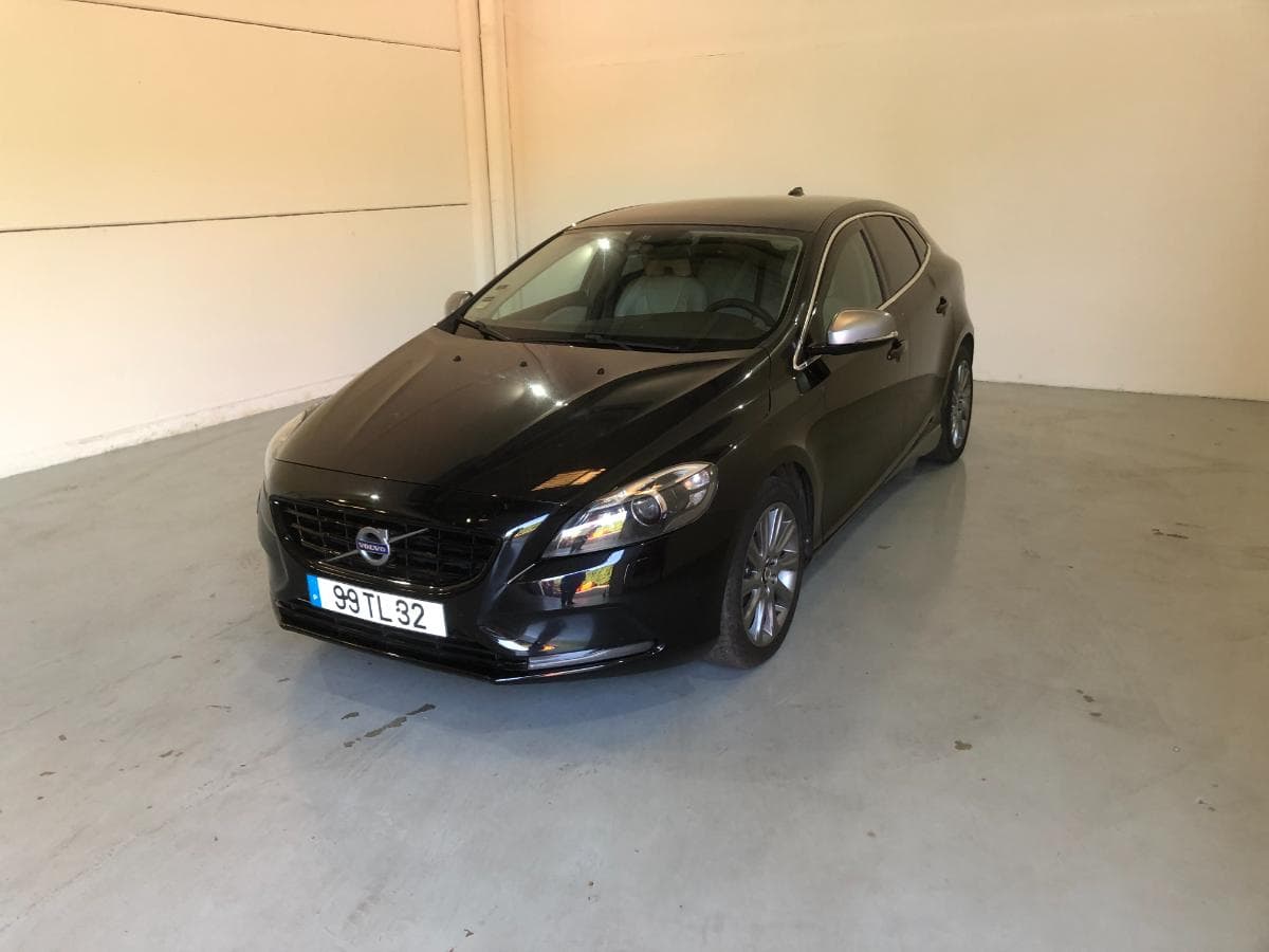Volvo V40 · Ano 2013 — imagem 3