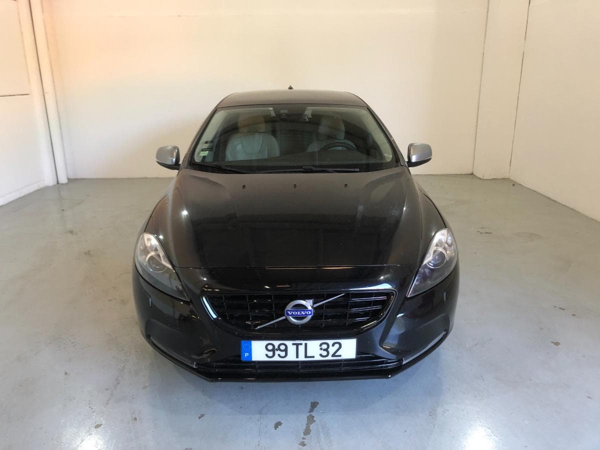 Volvo V40 · Ano 2013 — imagem 2