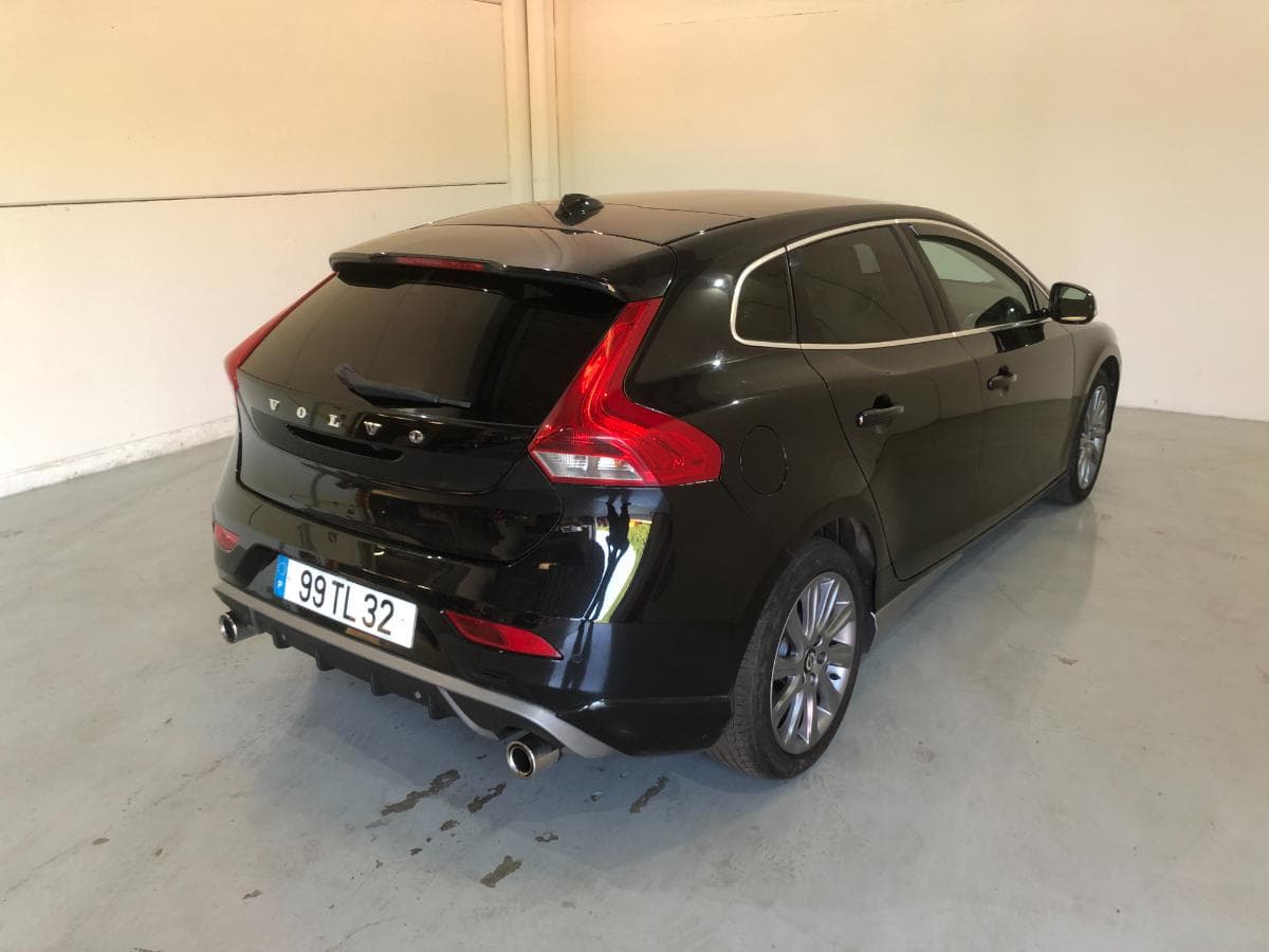 Volvo V40 · Ano 2013 — imagem 6