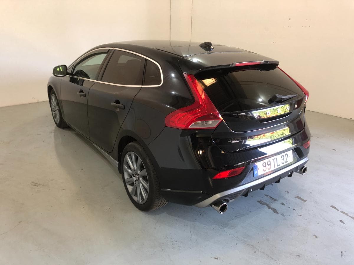 Volvo V40 · Ano 2013 — imagem 4