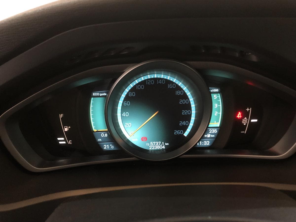 Volvo V40 · Ano 2013 — imagem 33