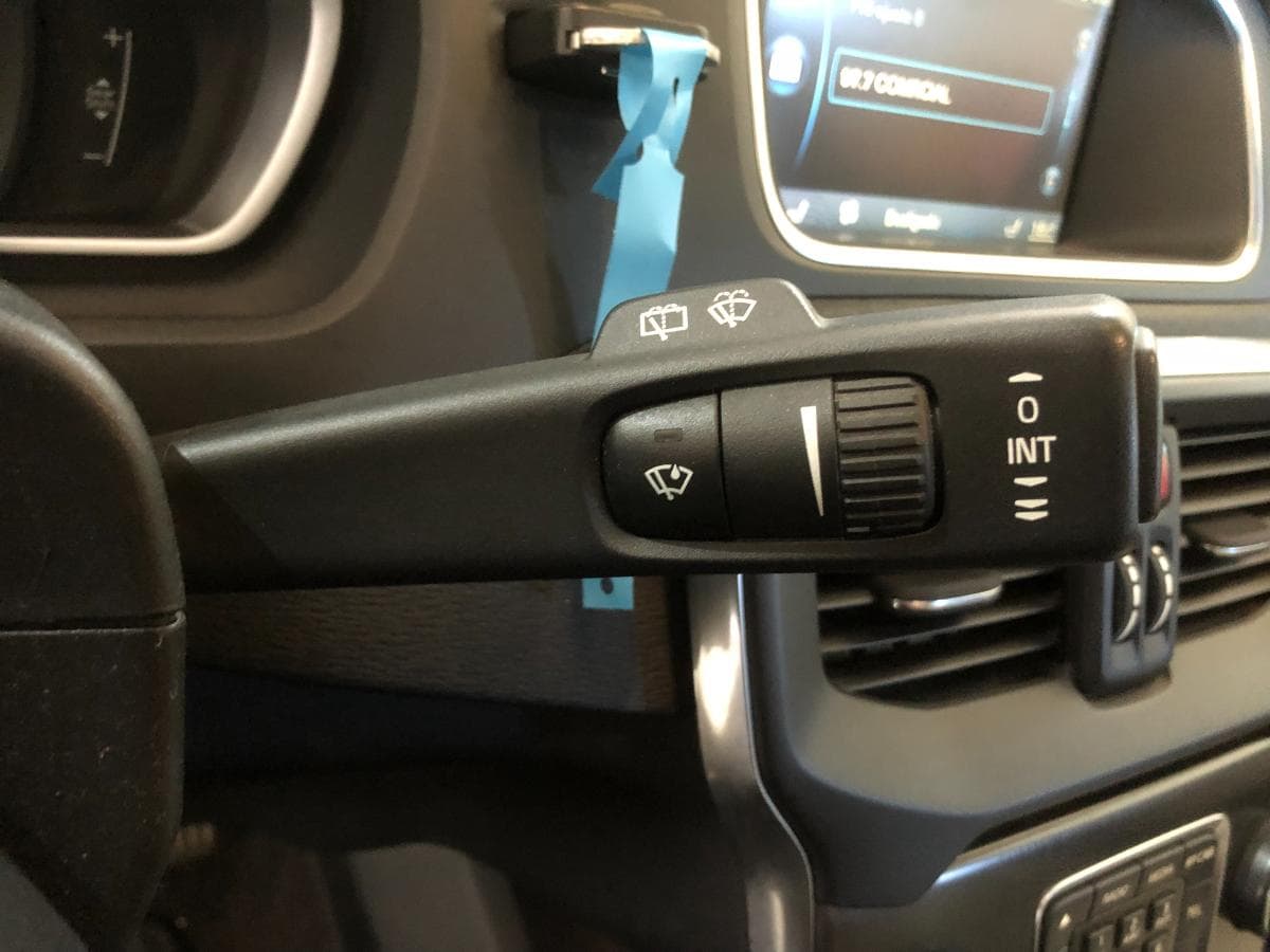 Volvo V40 · Ano 2013 — imagem 34