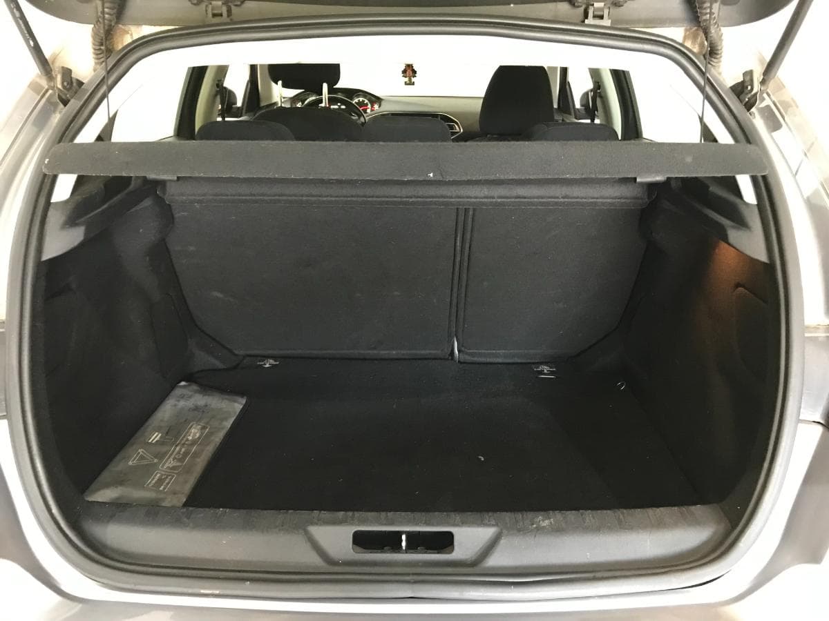 Peugeot 308 1.6 Blue HDI · Ano 2014 — image 7