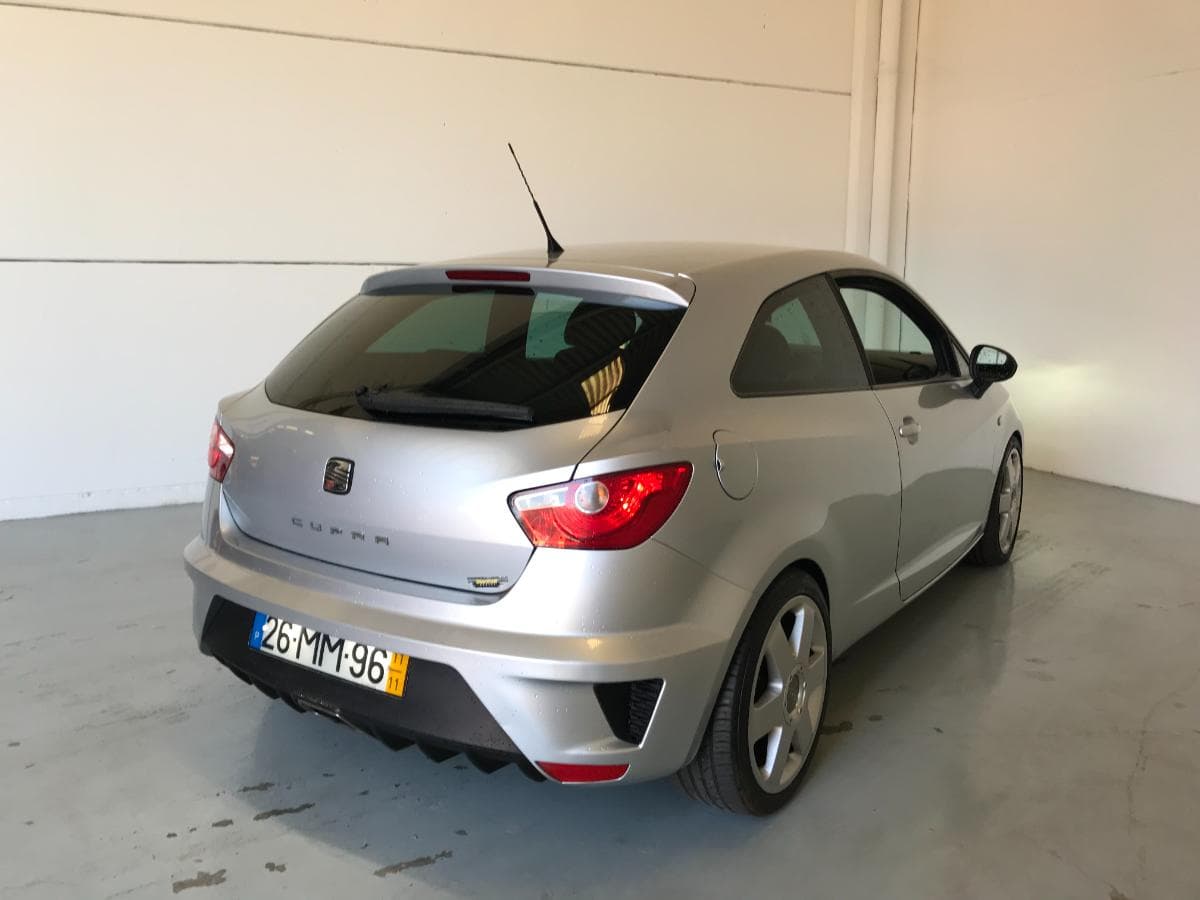 Seat Ibiza Cupra 1.4 TSI · Ano 2011 — imagen 4