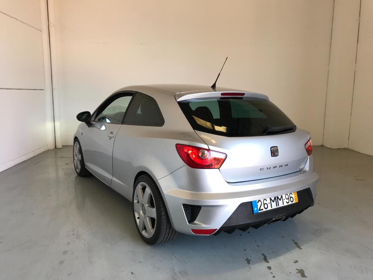 Seat Ibiza Cupra 1.4 TSI · Ano 2011 — imagen 8