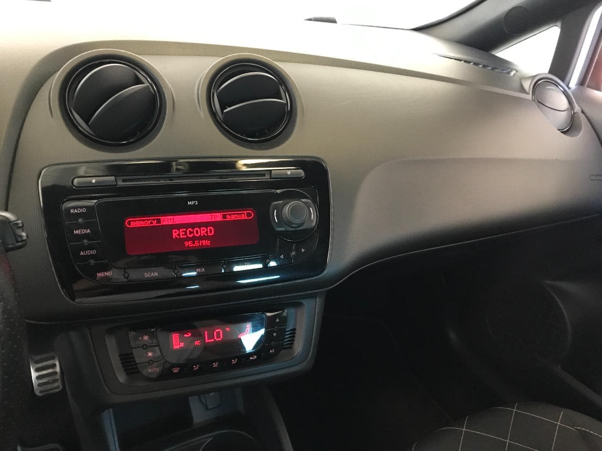 Seat Ibiza Cupra 1.4 TSI · Ano 2011 — imagen 33