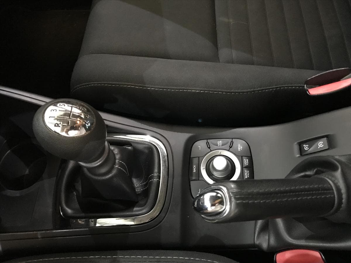 Renault Mégane 1.5DCI · Ano 2015 — imagen 23