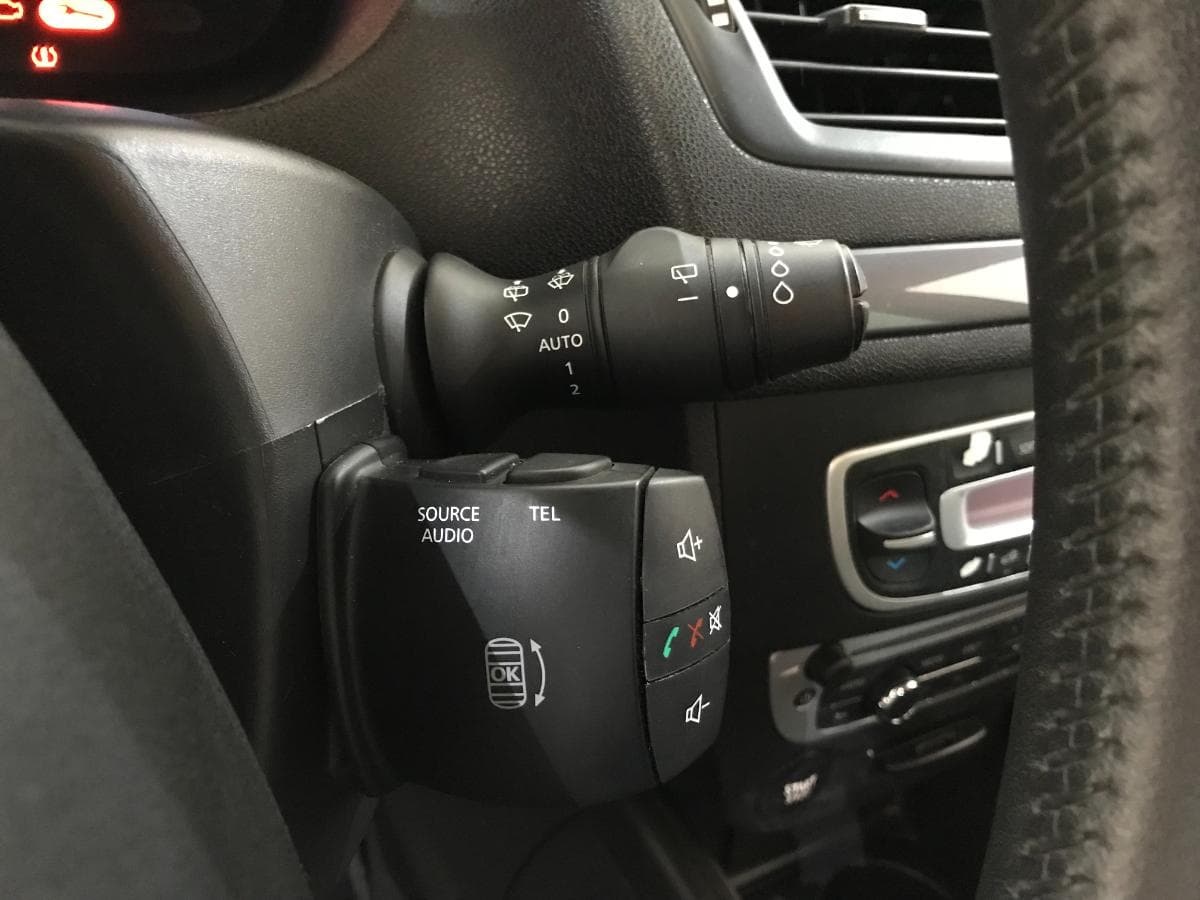Renault Mégane 1.5DCI · Ano 2015 — imagen 27