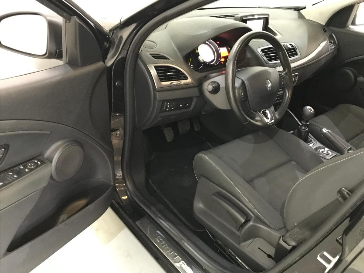 Renault Mégane 1.5DCI · Ano 2015 — imagen 29