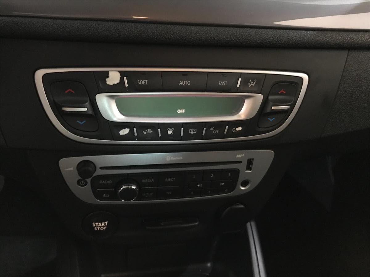 Renault Mégane 1.5DCI · Ano 2015 — imagen 38
