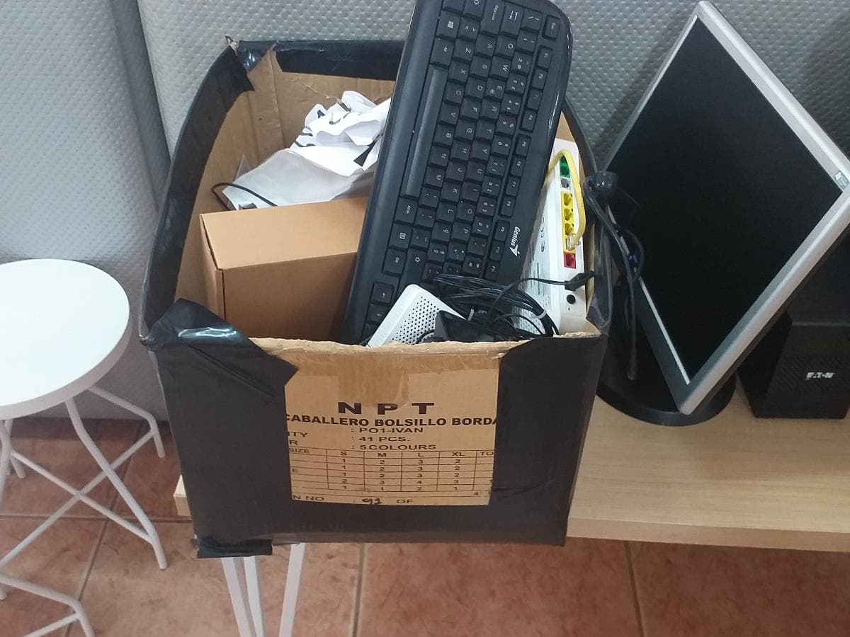 Mobiliário Expositor · Material Informático — imagem 35