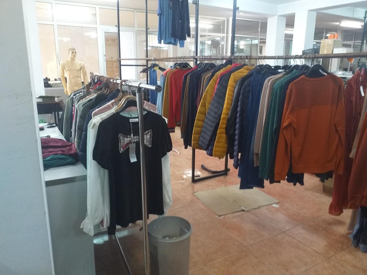 Vêtements — image 1
