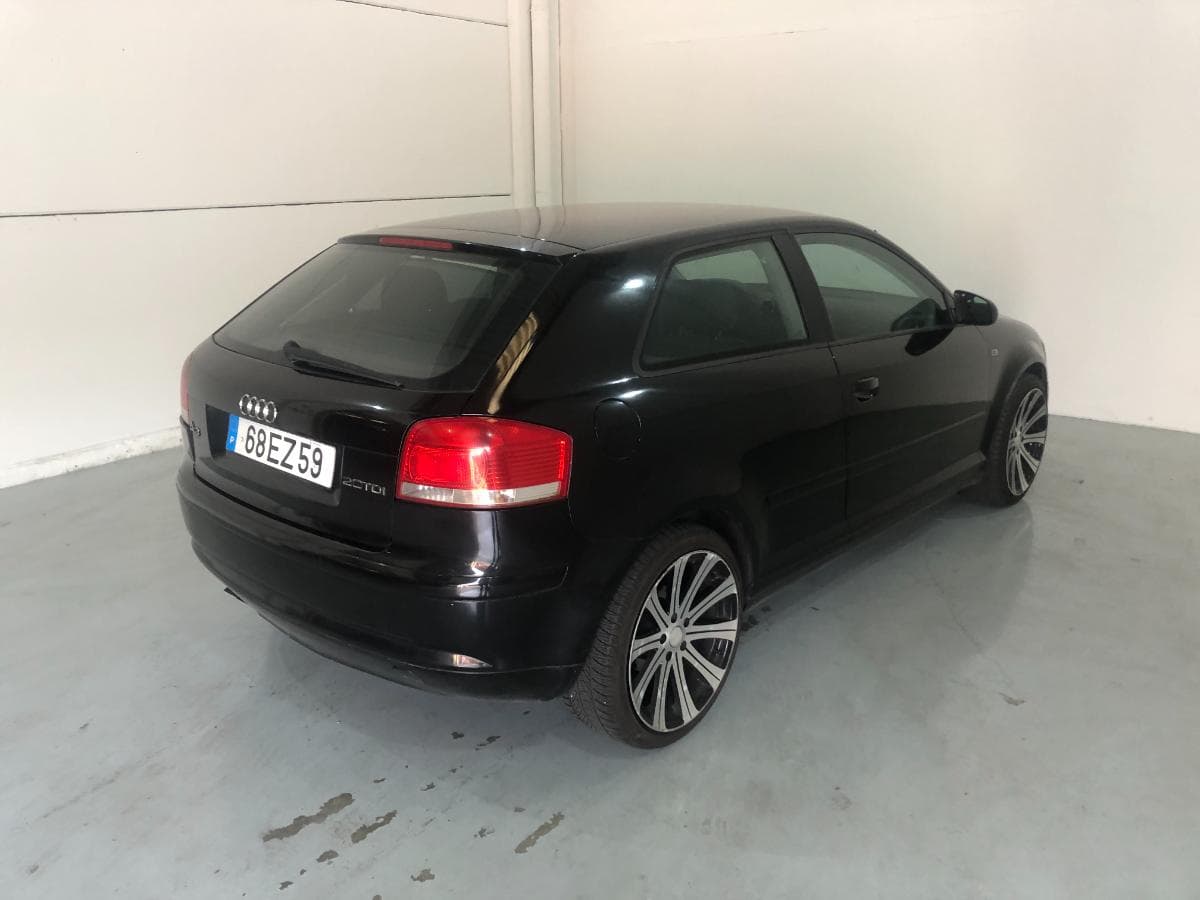Audi A3 2.0TDI · Ano 2004 — imagen 4