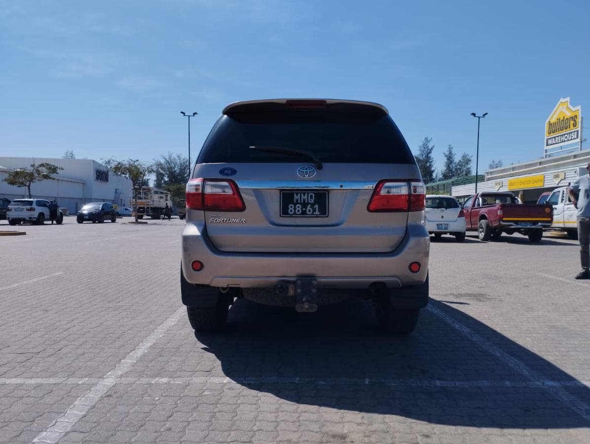 Toyota Fortuner   · — imagen 4