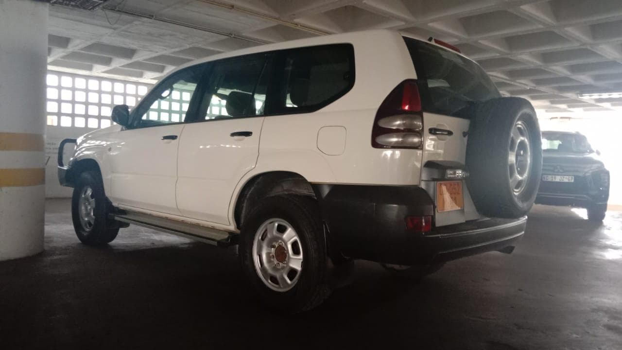 Toyota Land cruiser Prado · — imagen 6