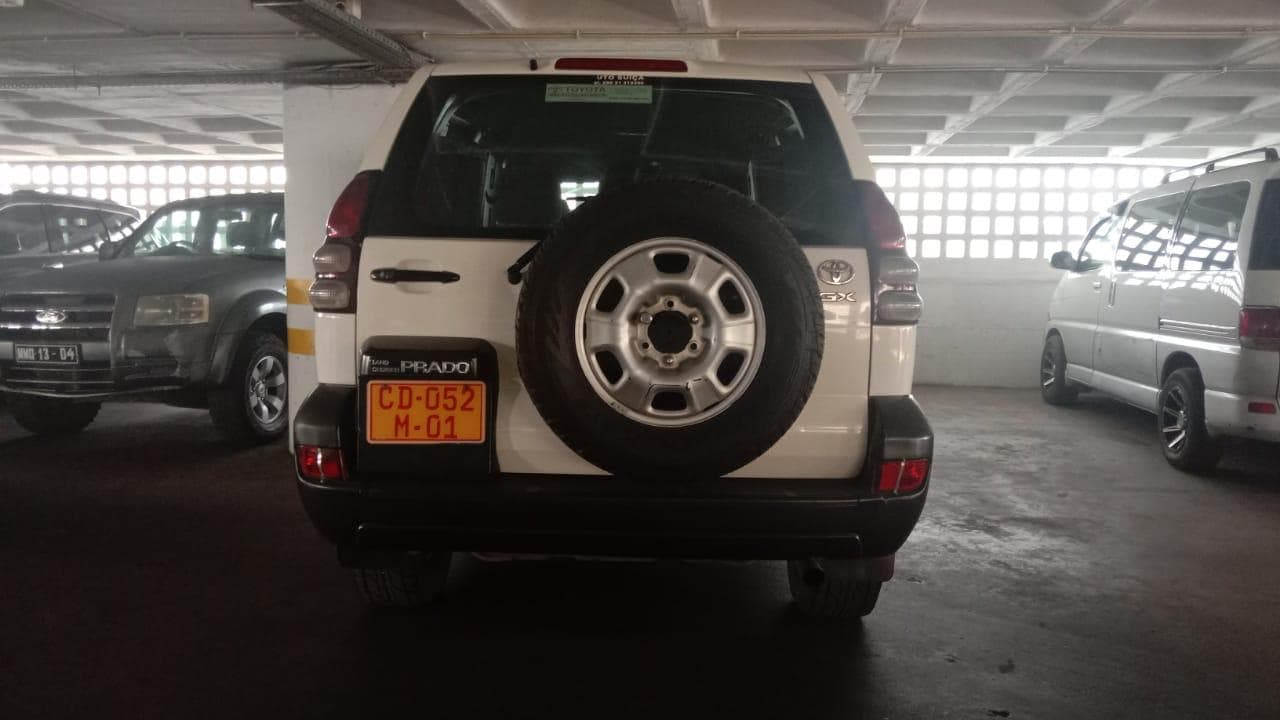 Toyota Land cruiser Prado · — imagen 5