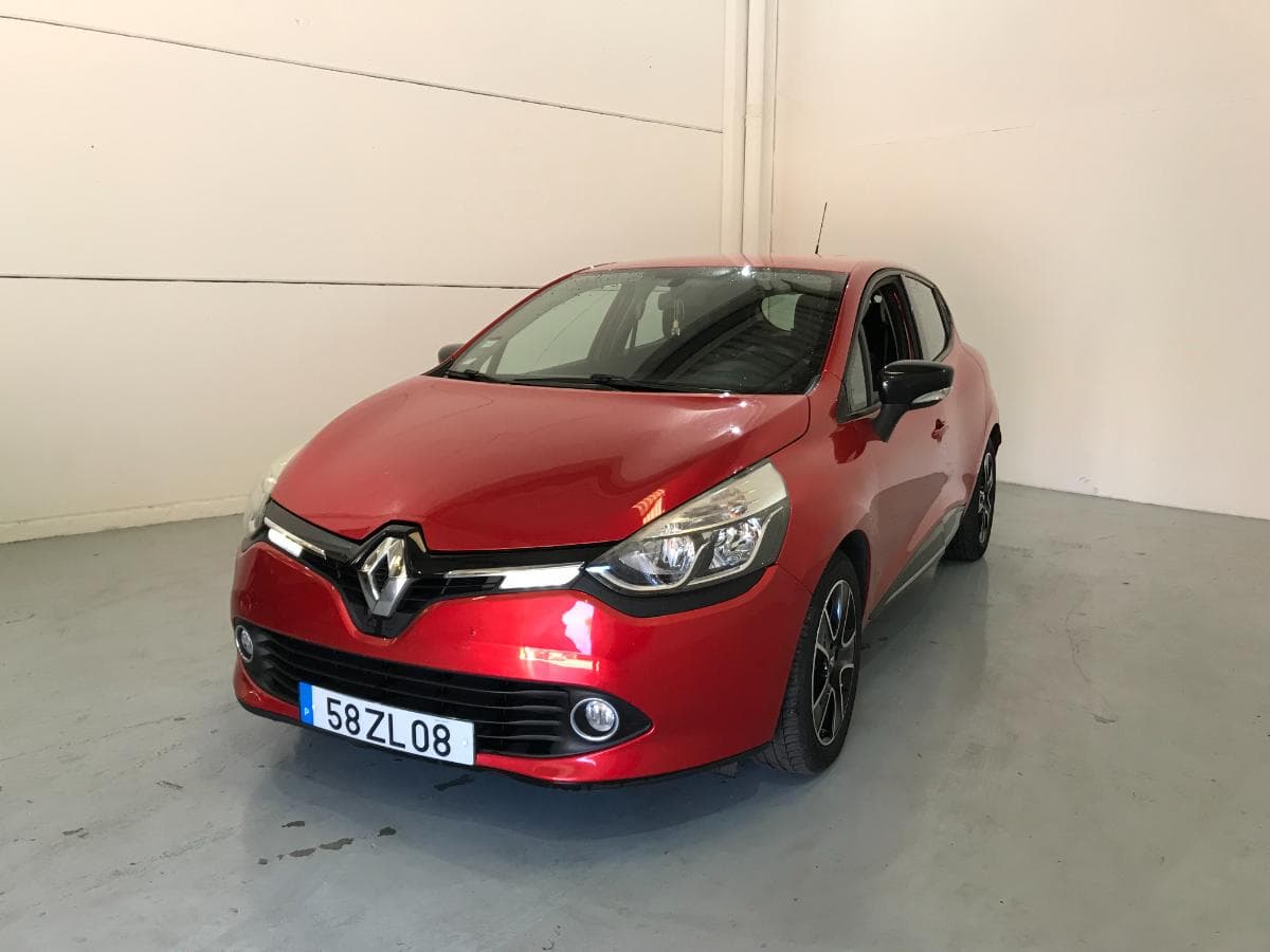 Renault Clio 1.5DCI · Ano 2014 — imagen 2
