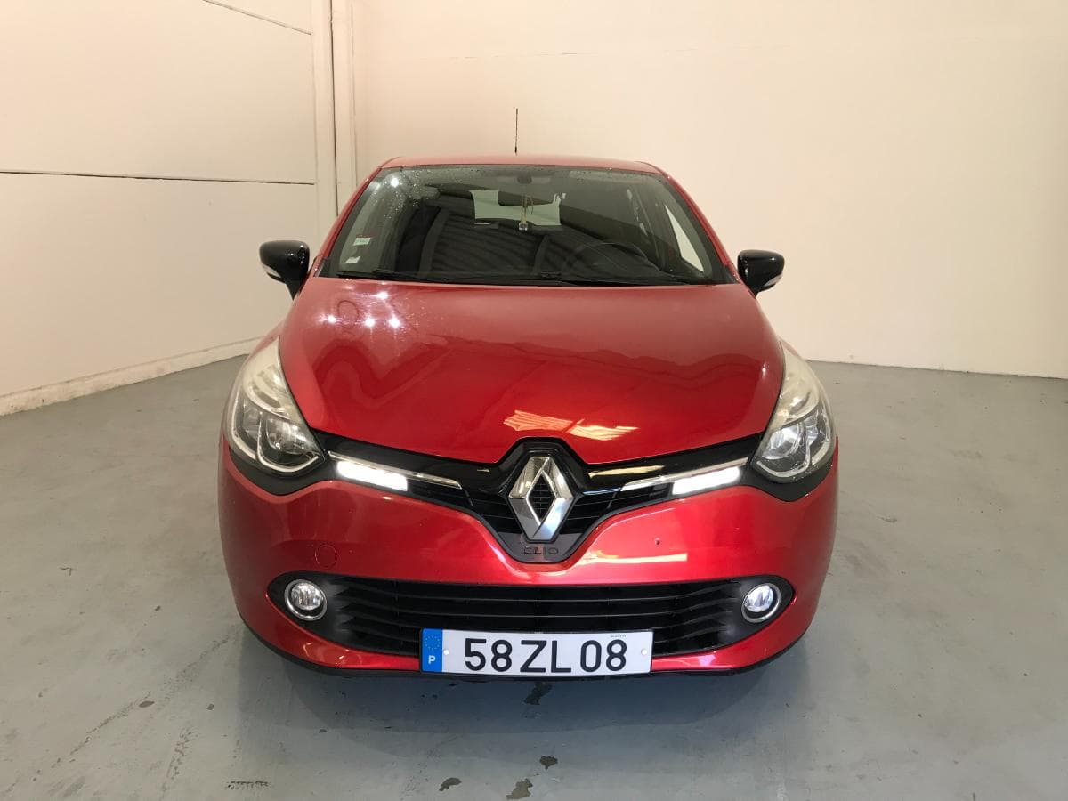 Renault Clio 1.5DCI · Ano 2014 — imagen 3