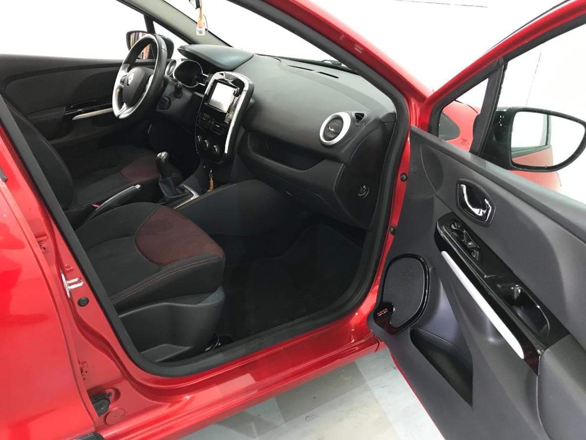 Renault Clio 1.5DCI · Ano 2014 — imagen 13