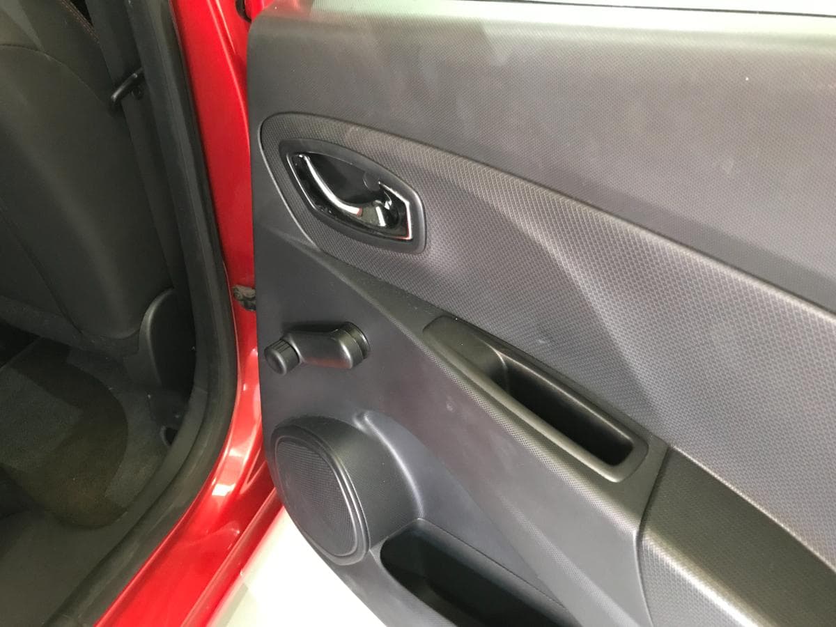 Renault Clio 1.5DCI · Ano 2014 — imagen 15