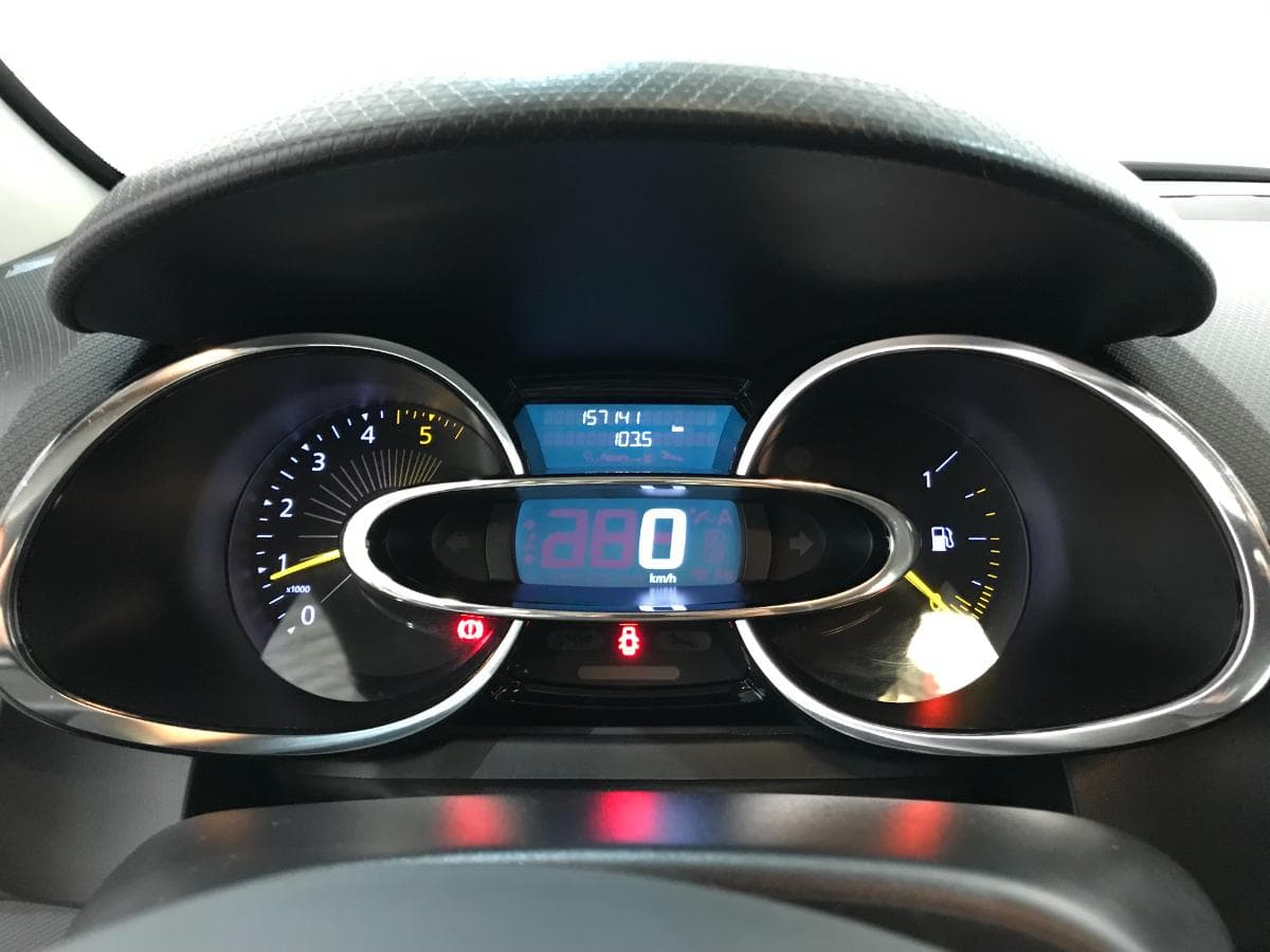 Renault Clio 1.5DCI · Ano 2014 — imagen 19