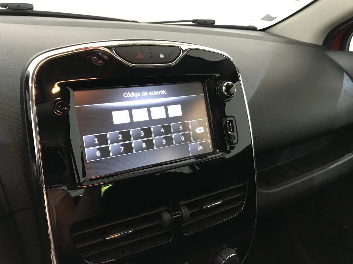 Renault Clio 1.5DCI · Ano 2014 — imagen 28