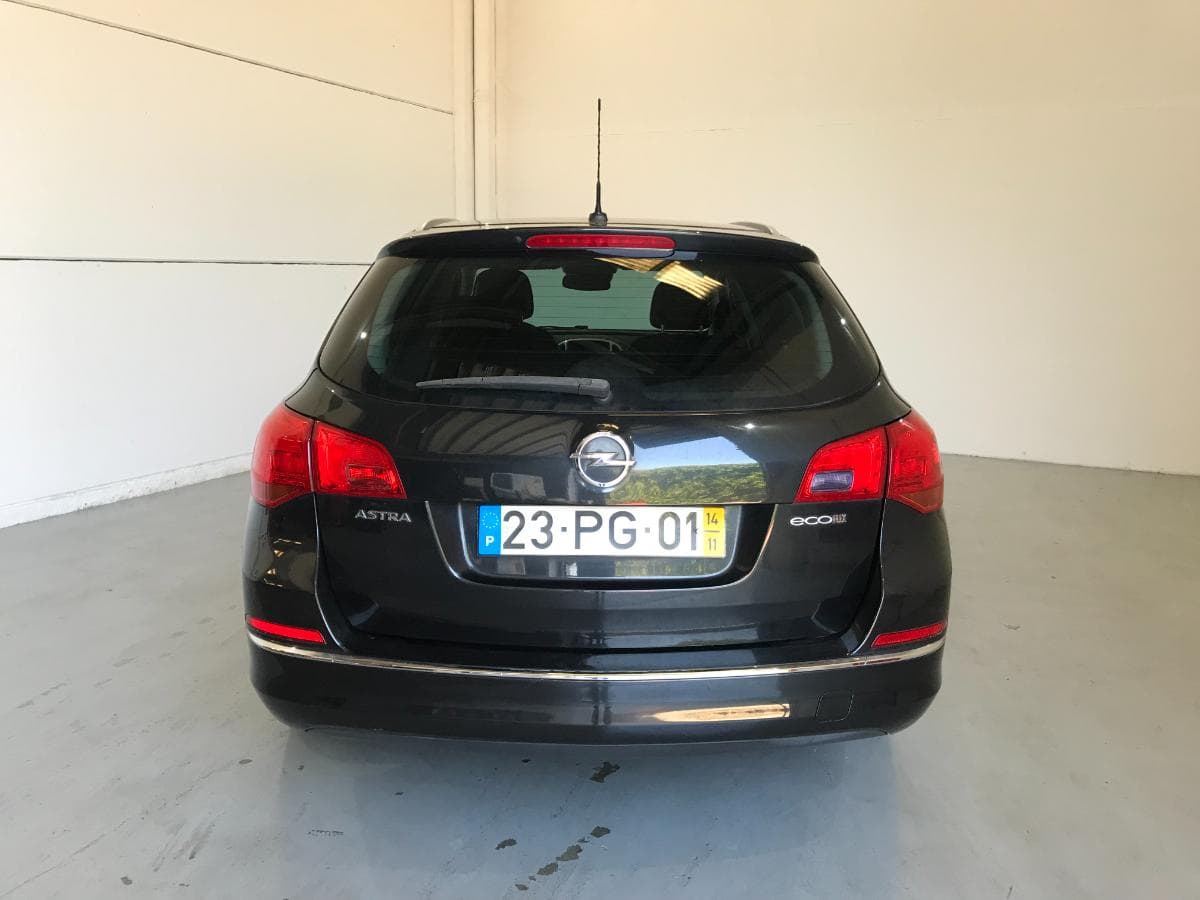 Opel Astra 1.3CDTI · Ano 2014 — imagen 6