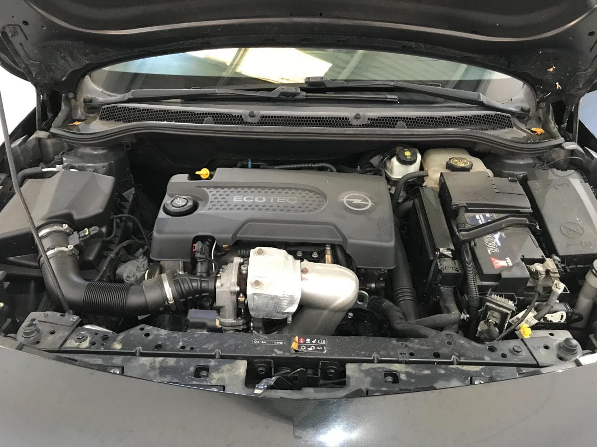Opel Astra 1.3CDTI · Ano 2014 — imagen 8