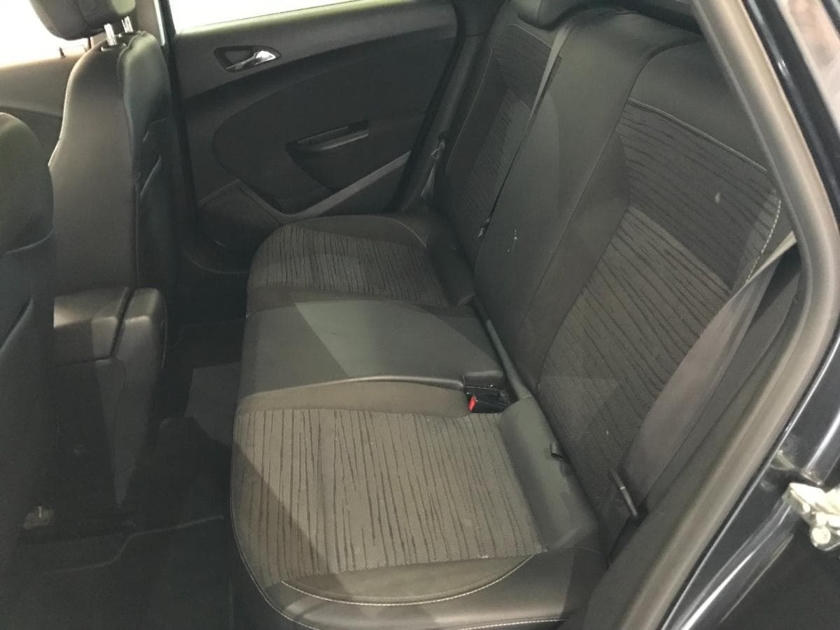 Opel Astra 1.3CDTI · Ano 2014 — imagen 23