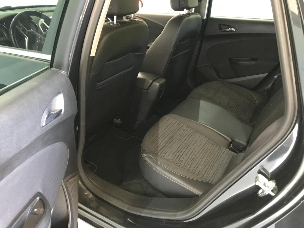 Opel Astra 1.3CDTI · Ano 2014 — imagen 24