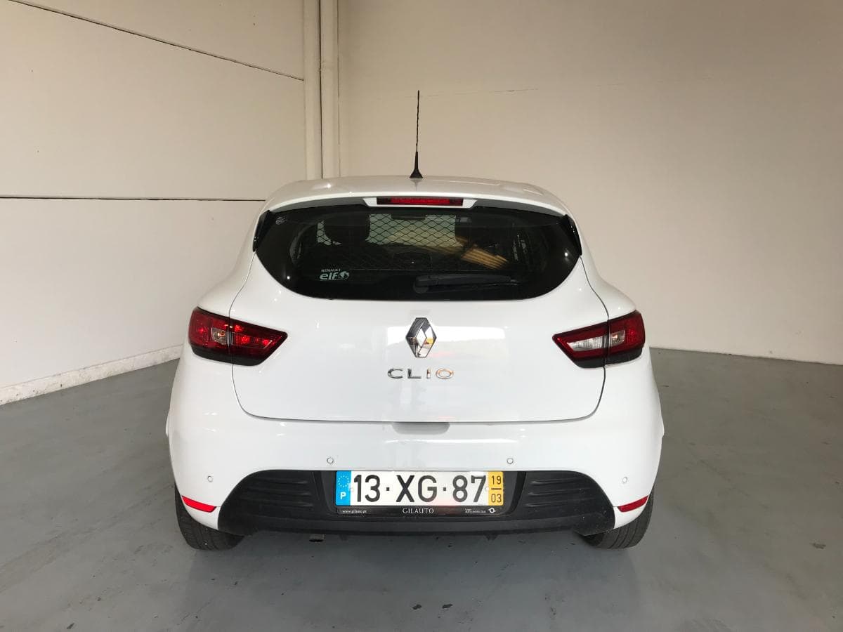 Renault Clio 1.DCI · Ano 2019 — imagem 5