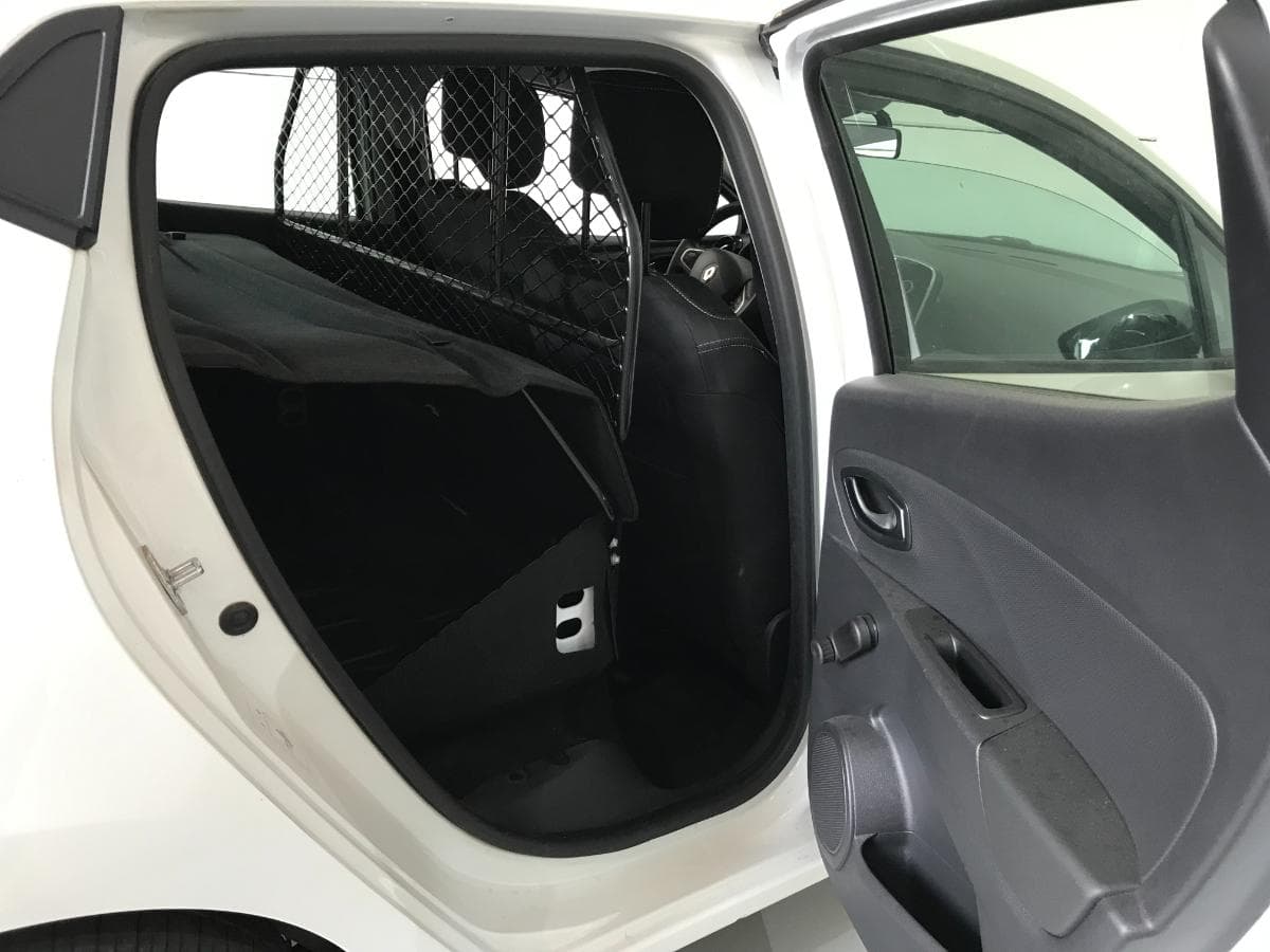 Renault Clio 1.DCI · Ano 2019 — imagem 19