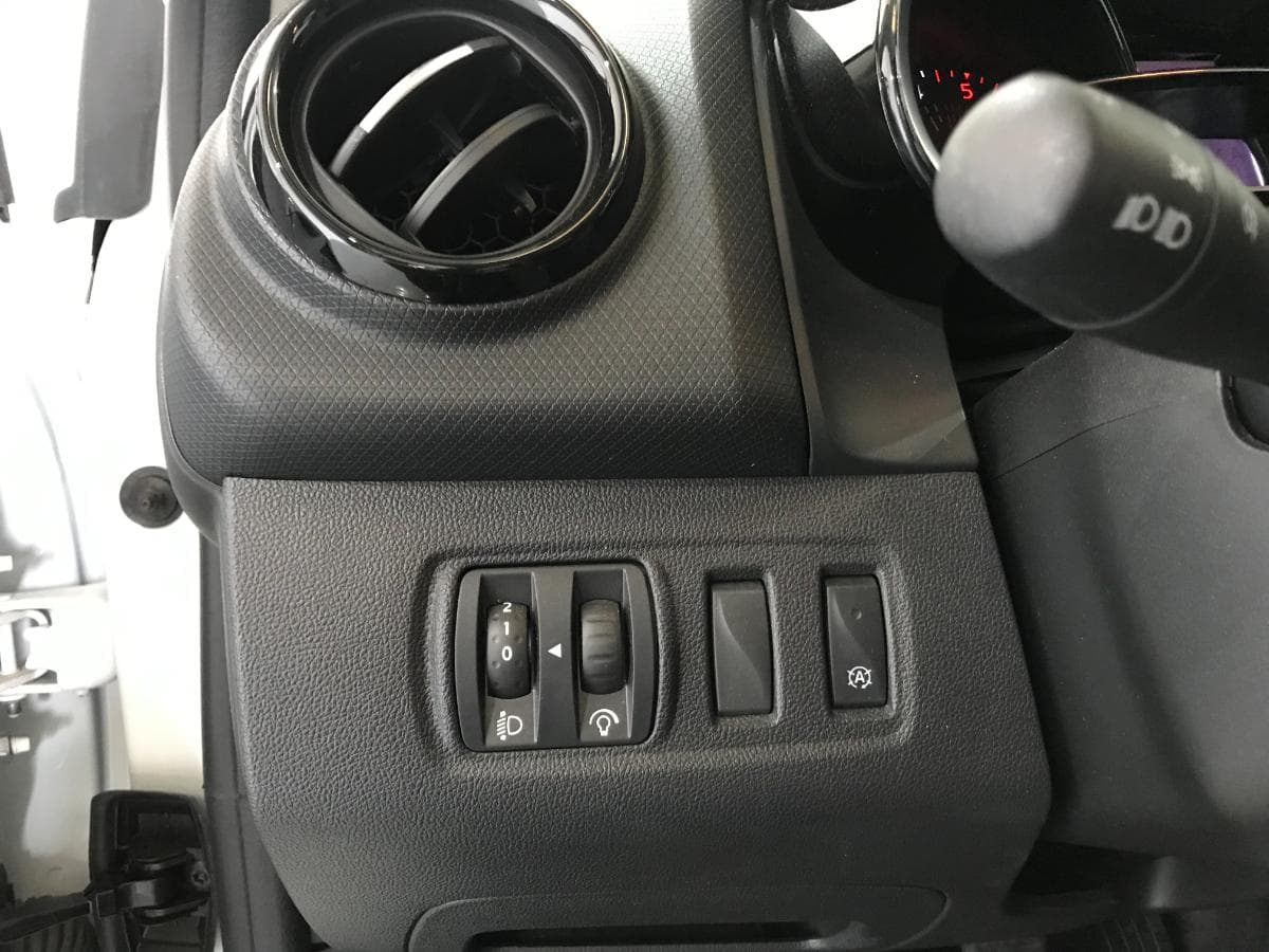 Renault Clio 1.DCI · Ano 2019 — imagem 29