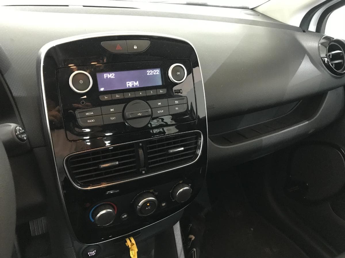 Renault Clio 1.DCI · Ano 2019 — imagem 31