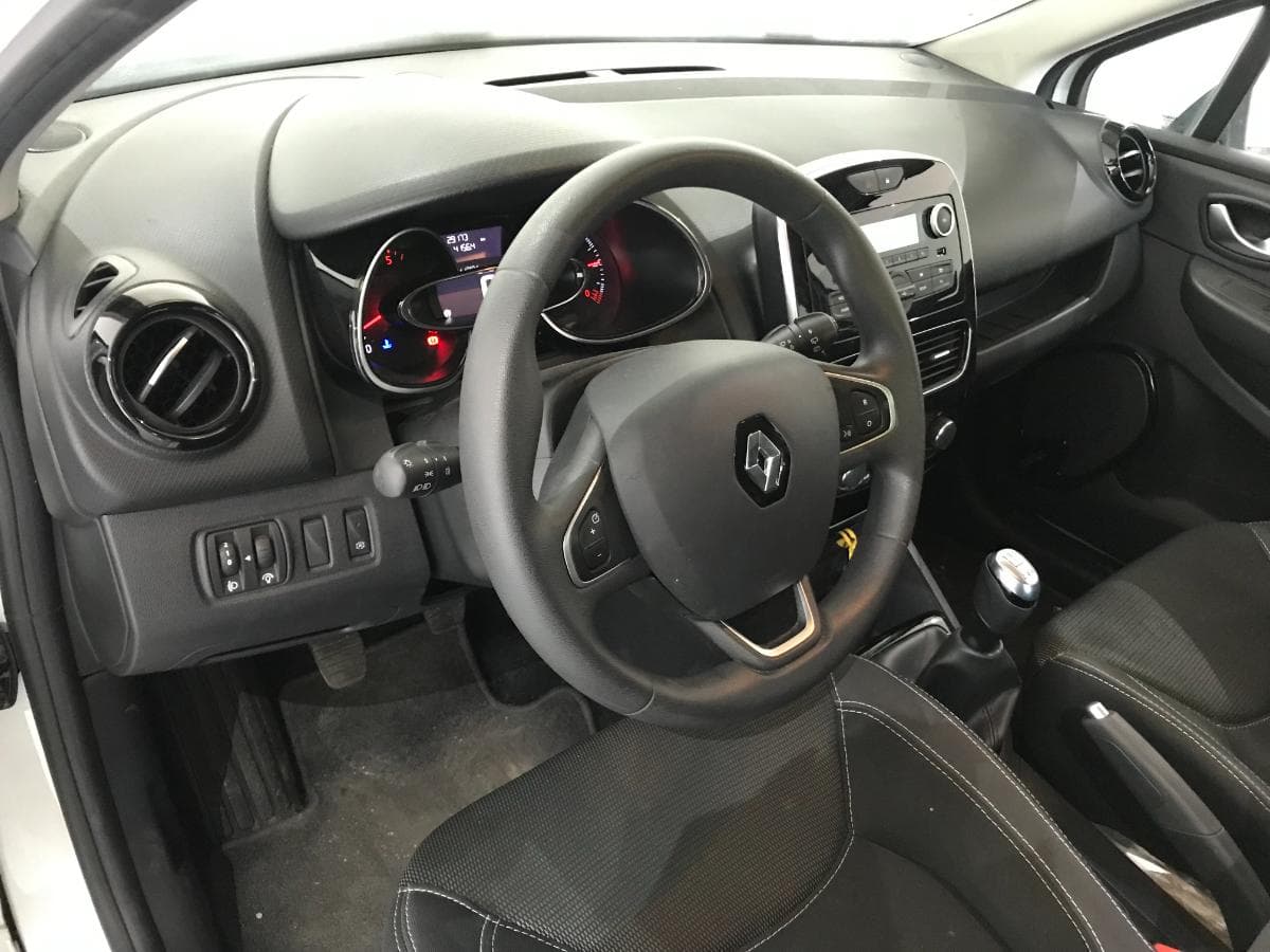 Renault Clio 1.DCI · Ano 2019 — imagem 33