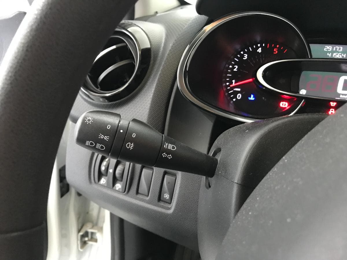 Renault Clio 1.DCI · Ano 2019 — imagem 34