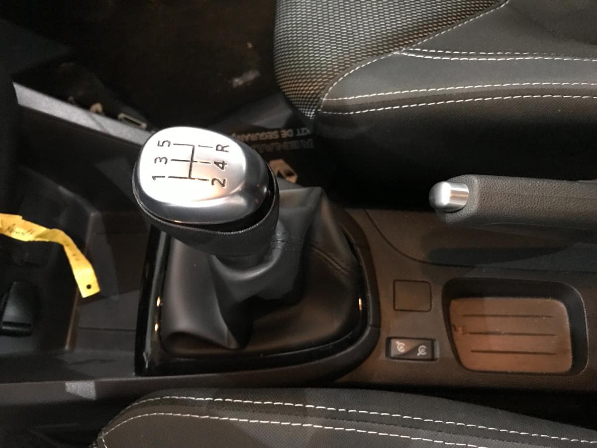 Renault Clio 1.DCI · Ano 2019 — imagem 35