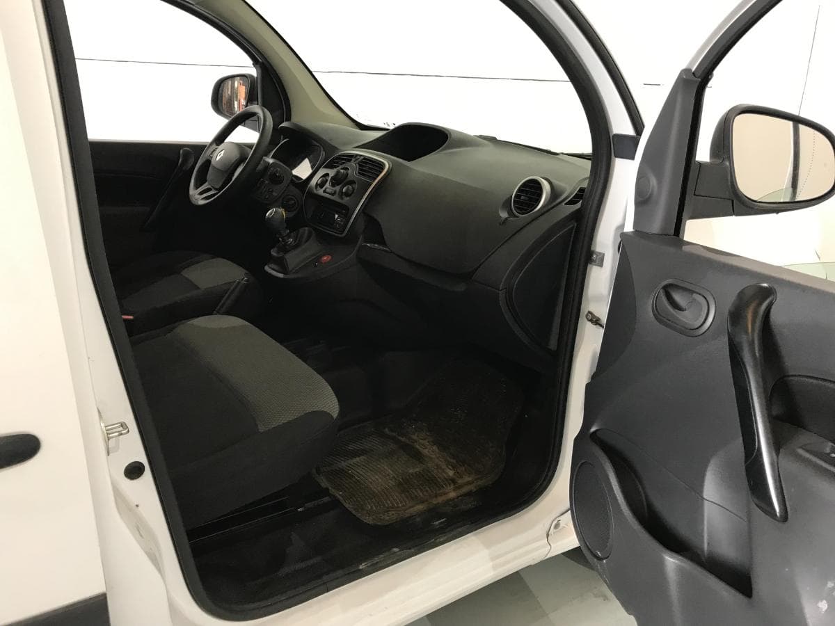 Renault Kangoo Maxi 1.5DCI · Ano 2020 — imagen 19