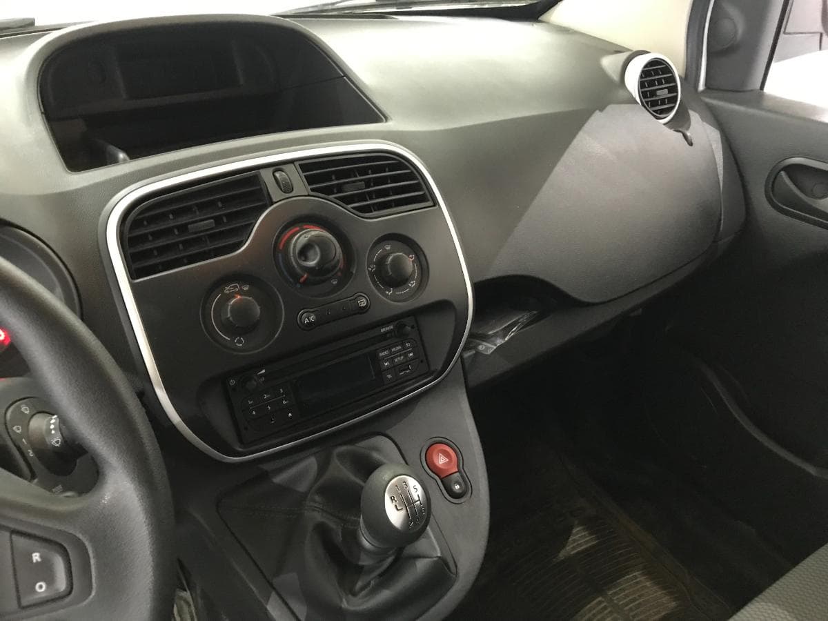 Renault Kangoo Maxi 1.5DCI · Ano 2020 — imagen 27