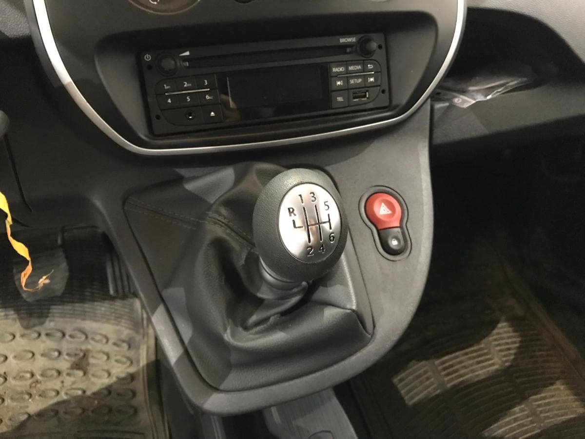Renault Kangoo Maxi 1.5DCI · Ano 2020 — imagen 31