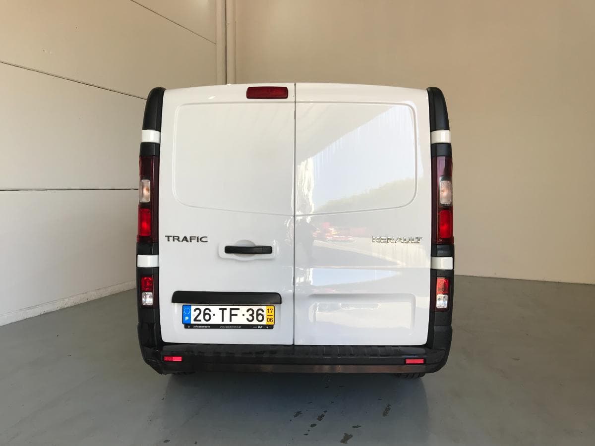 Renault Trafic 1.6DCI · Ano 2017 — imagem 5
