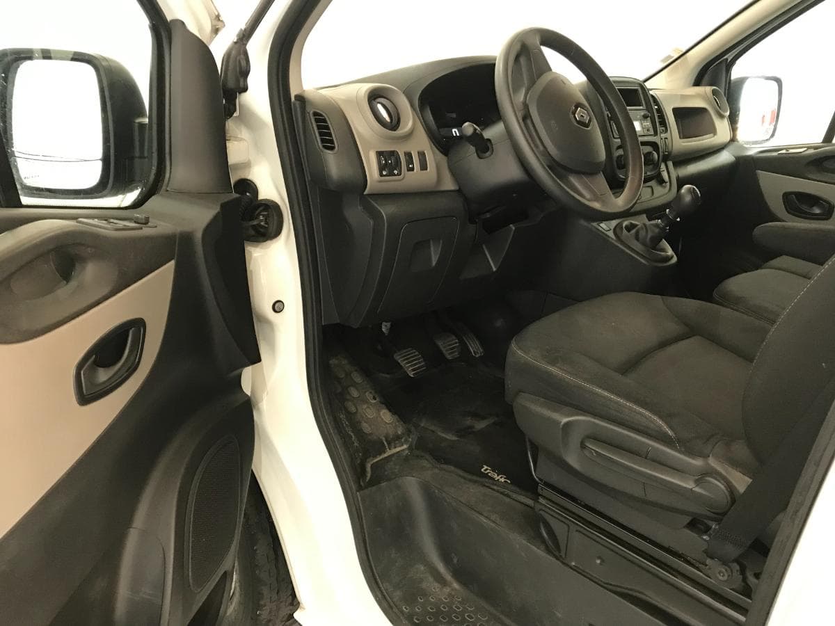 Renault Trafic 1.6DCI · Ano 2017 — imagem 21