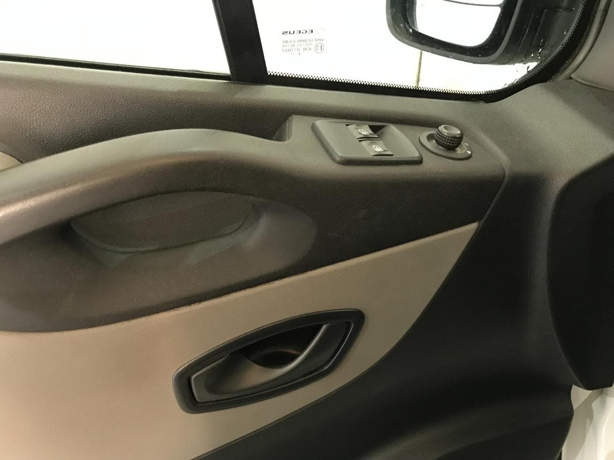 Renault Trafic 1.6DCI · Ano 2017 — imagem 28